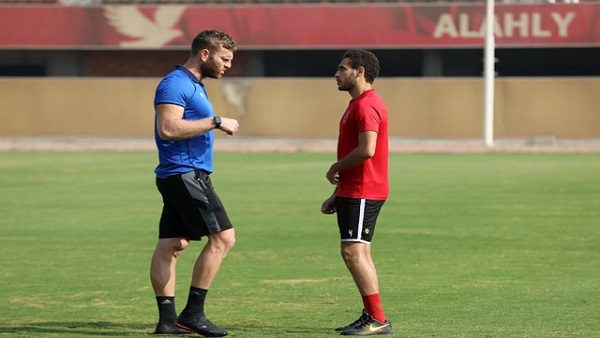 هشام محمد لاعب الاهلى