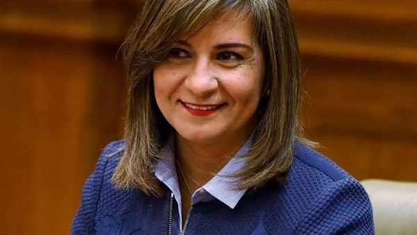 السفيرة نبيلة مكرم