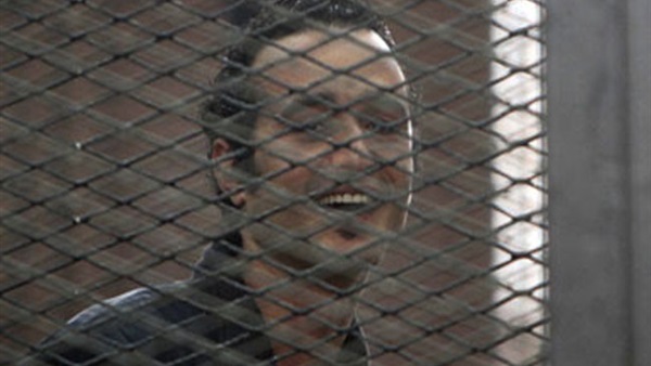 حجز محاكمة أحمد دومة