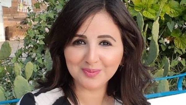 الكاتبة رضوي العوضي