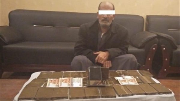 عياد-مروجي المخدرات-3