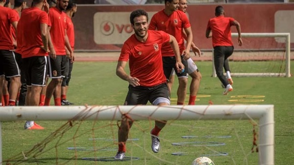 هشام محمد لاعب الاهلى