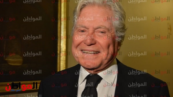 حسين فهمى