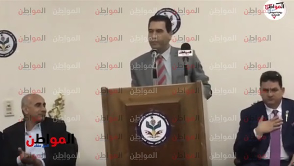 الشاعر أحمد إبراهيم