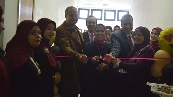 افتتاح أول معرض بجامعة
