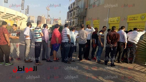 اقبال كبير من جماهير