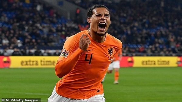 فان ديك - لاعب منتخب