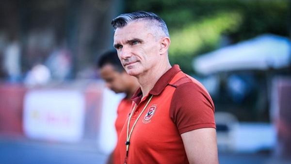 كارتيرون مدرب الأهلي