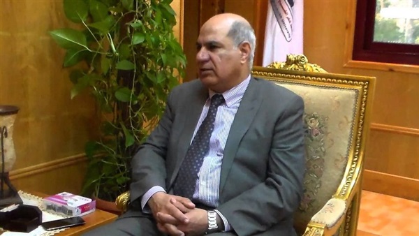 رئيس جامعة كفر الشيخ