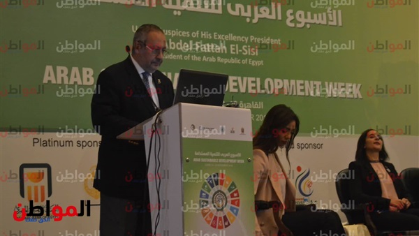 وزير الاتصالات السابق
