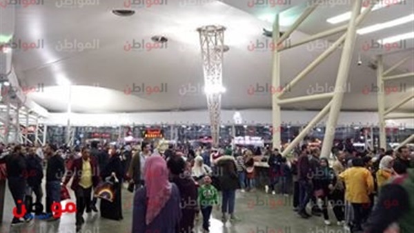 مول العرب يكتظ بالزبائن