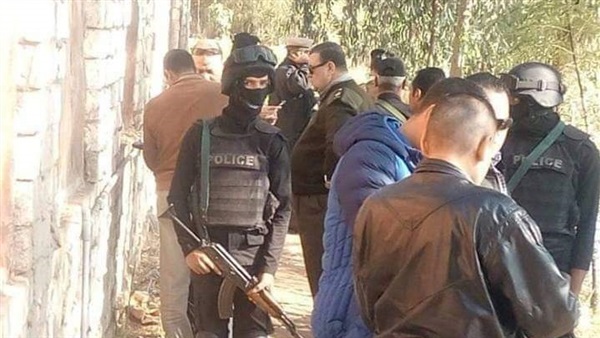 غرق مركب صيد البحيرة