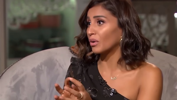 الفنانة دينا الشربينى