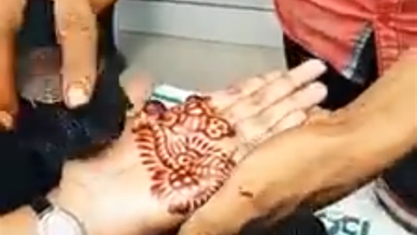 رسم الحناء