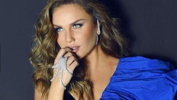 صورة عارية لممثلة