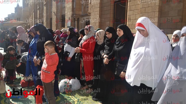 السيدات في مسجد الحسين