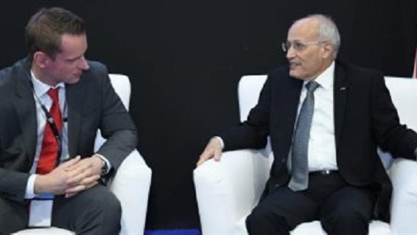 وزير الإنتاج الحربي