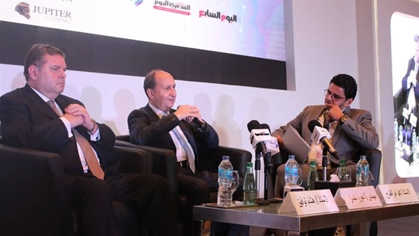 وزيرا قطاع الأعمال