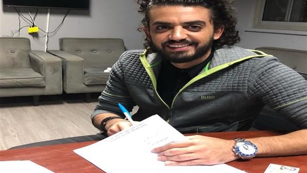 الفنان إسلام جمال