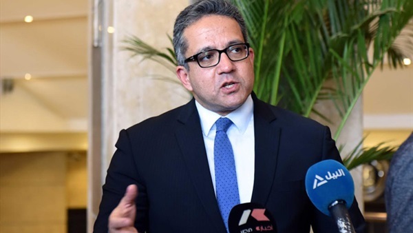 خالد العنانى وزير