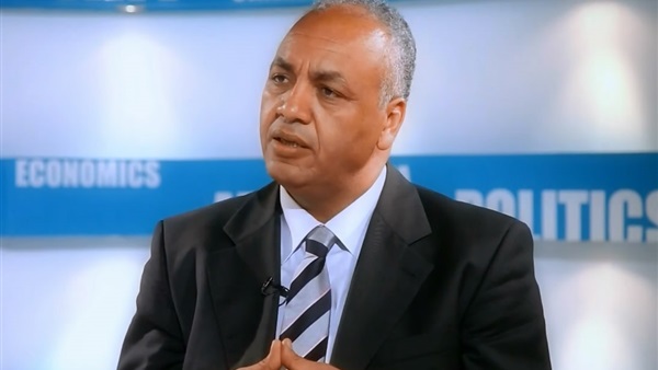 مصطفى بكرى