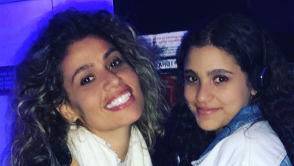 زينة عاشور وجنا عمرو