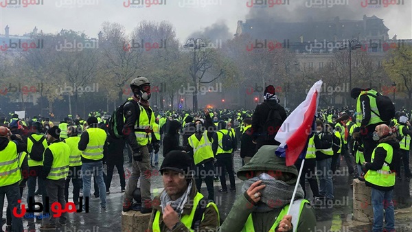 أصحاب السترات الصفراء