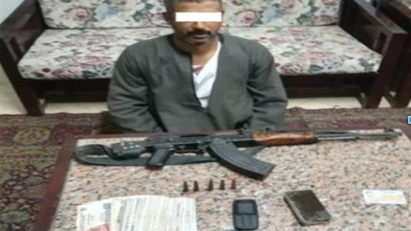 6 أشخاص بحوزتهم أسلحة