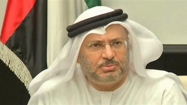 قرقاش وازدواجية تميم