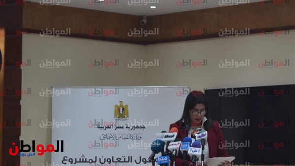 هلا صقر