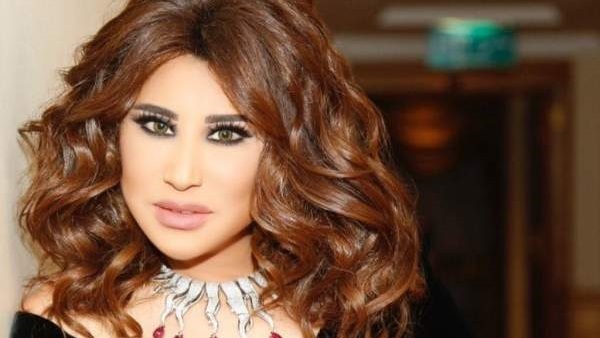 نجوى كرم تهدد جمهورها