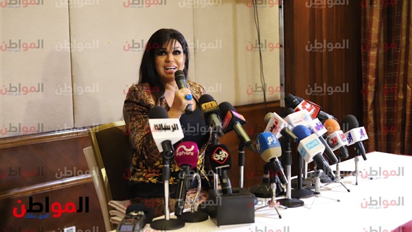 فيفي عبدة تكشف تفاصيل