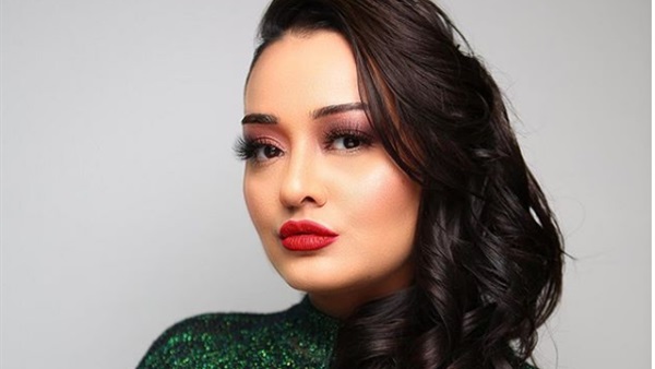 الفنانة راندا البحيري