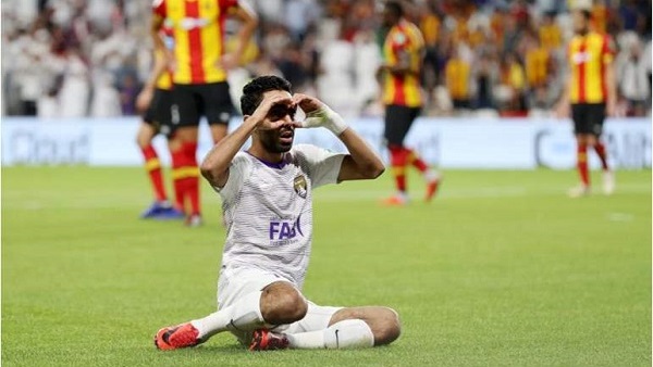 حسين الشحات نجم العين