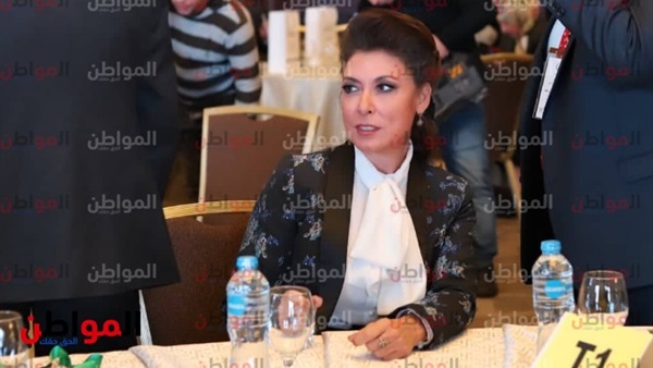أنوشكا إعلان جائزة