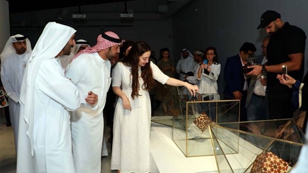 معرض عورتانى كل فى
