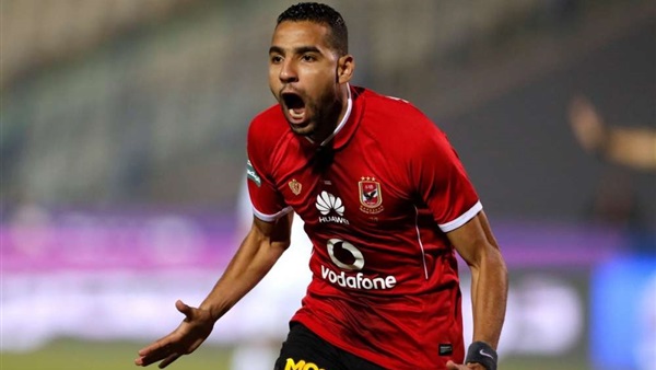 مؤمن زكريا لاعب الأهلي