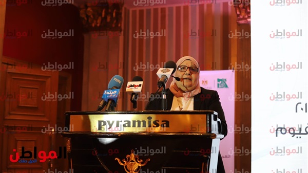 اقبال السمالوطى والسيسى