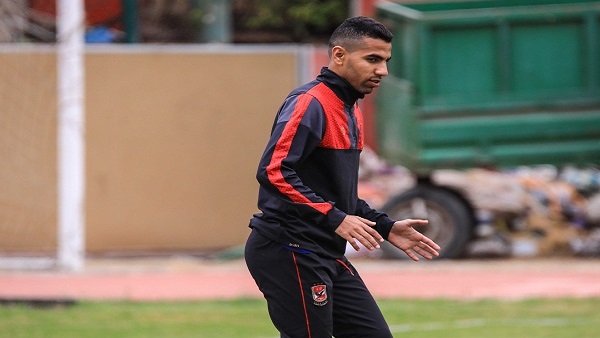 مؤمن زكريا لاعب الأهلي