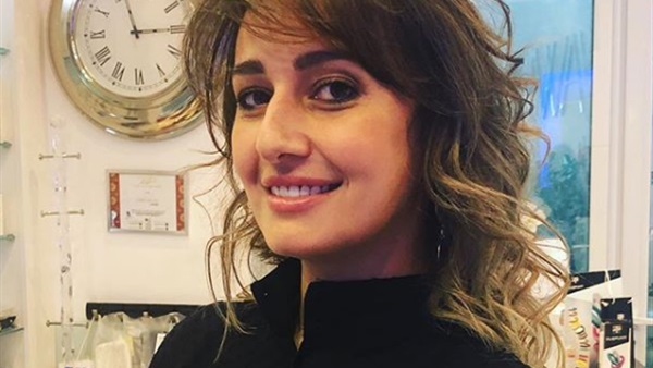 حلا شيحة تحتفل بالكريسماس