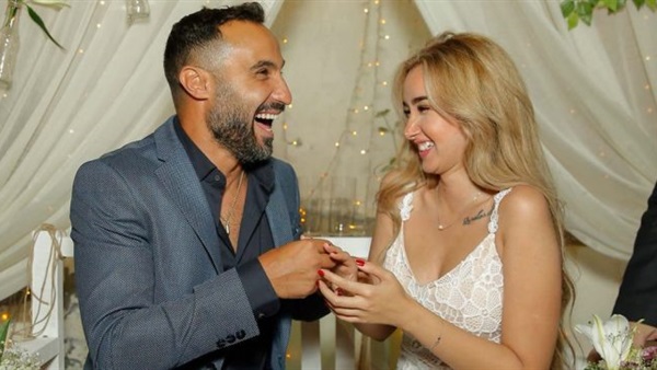 هنا الزاهد