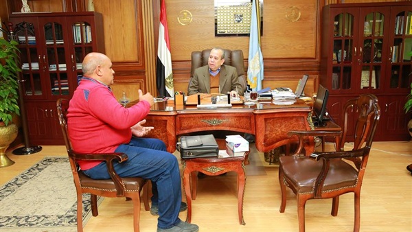 أعمال إنشاء مصنع