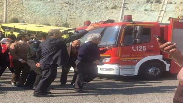 انقلاب حافلة في طهران