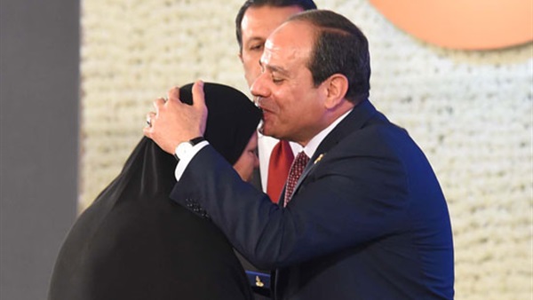 الأم المثالية