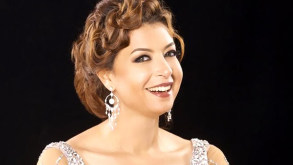 منال سلامة تطلق الزغاريط