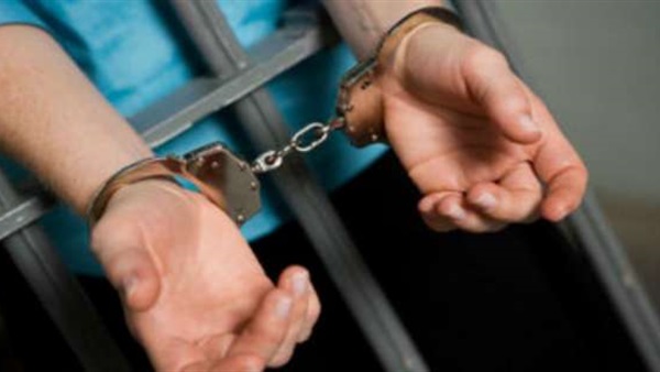حبس عاطل انتحل صفة