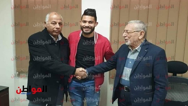 الأهلي يتعاقد مع