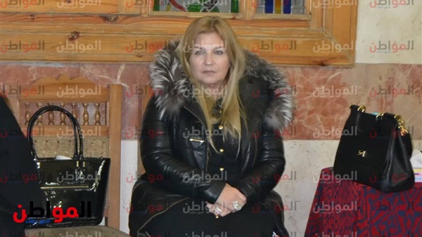 الفنانة عبير منير