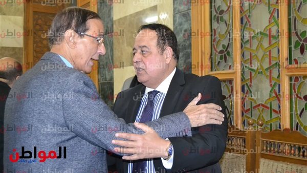 الكنيسى وجنازة والدة