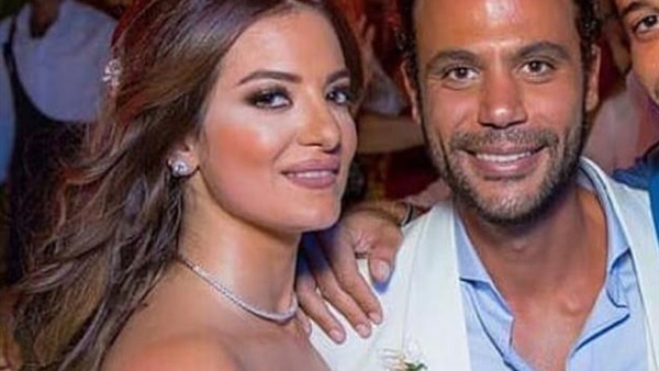 محمد إمام يتغزل في